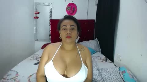 busty_latinax online show from December 16, 3:14 am