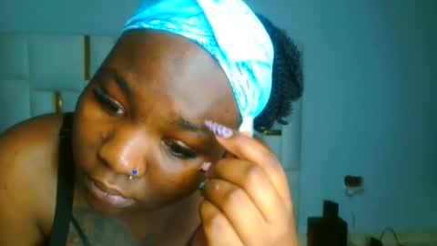Snapshot of busty_mellons69 chatting on September 27, 11:57 pm busty_mellons69 online show from September 27, 11:57 pm