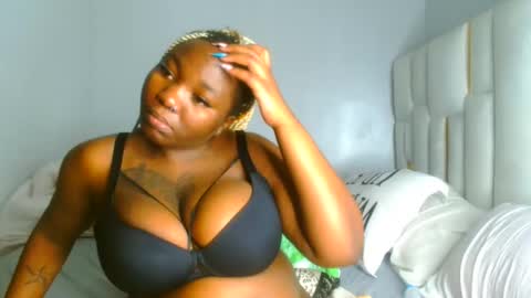 Snapshot of busty_mellons69 chatting on September 23, 12:26 am busty_mellons69 online show from September 23, 12:26 am