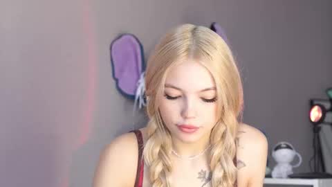 butteflai online show from March 20, 8:41 am