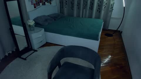 Snapshot of butter_f1y chatting on October 10, 6:52 am Sabrina online show from October 10, 6:52 am
