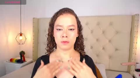 bycandy_ online show from December 1, 1:31 pm