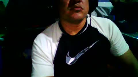 Snapshot of cachito83915 chatting on October 7, 4:41 am Cachudosexy online show from October 7, 4:41 am