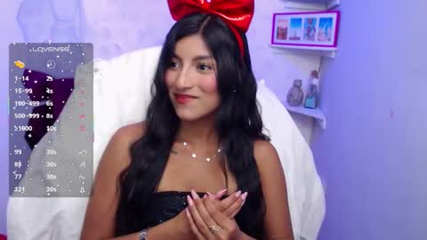 Snapshot of cailee_mansour chatting on October 17, 10:25 pm Cailee online show from October 17, 10:25 pm