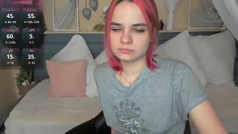 Gina online show from April 12, 11:36 am