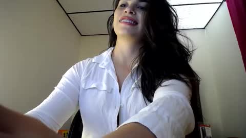 Snapshot of caitlingomez0 chatting on September 19, 2:43 pm caitlingomez0 online show from September 19, 2:43 pm