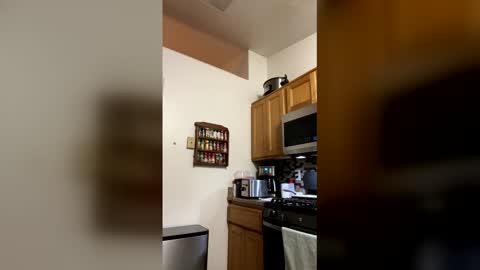 calishop1 online show from April 18, 3:19 am