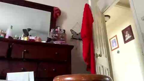 calishop1 online show from March 5, 8:29 pm