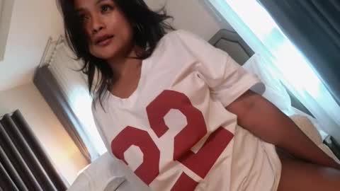 Call Me Linda online show from October 25, 9:08 am