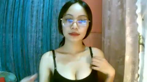 Snapshot of calla_freya chatting on September 16, 6:27 am Freya online show from September 16, 6:27 am