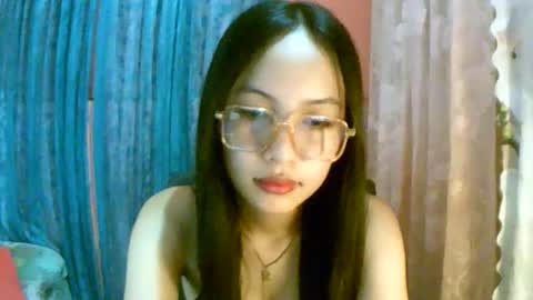 Snapshot of calla_freya chatting on October 5, 6:33 am Freya online show from October 5, 6:33 am