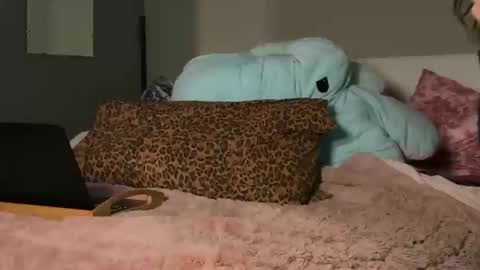 callmelovelie online show from October 25, 1:28 am