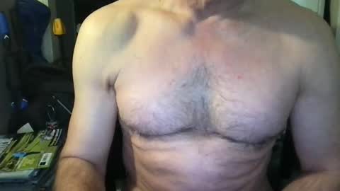 Snapshot of callum5555 chatting on March 5, 10:11 am callum5555 online show from March 5, 10:11 am