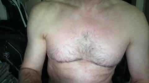 Snapshot of callum5555 chatting on February 17, 12:43 am callum5555 online show from February 17, 12:43 am