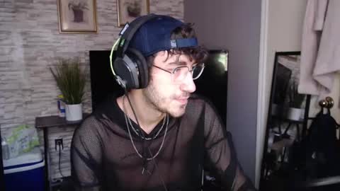 calvin_tanner online show from September 16, 3:59 pm