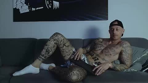 Calvin  online show from September 23, 10:05 pm