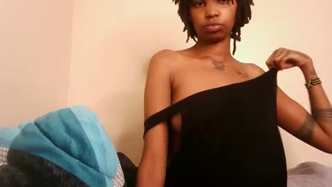 sunflower mommy online show from April 29, 5:30 pm