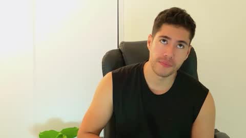 camara110 online show from October 22, 2:37 am