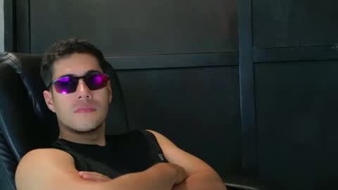 camara110 online show from September 12, 8:00 pm