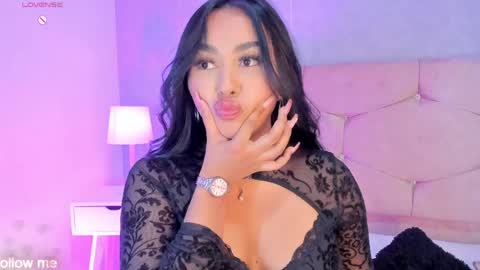 Camelia Smith online show from May 15, 5:27 am