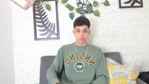 Snapshot of cameron_lux4 chatting on October 21, 12:32 pm CAMERON online show from October 21, 12:32 pm