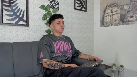 Snapshot of cameron_lux4 chatting on October 10, 1:06 pm CAMERON online show from October 10, 1:06 pm
