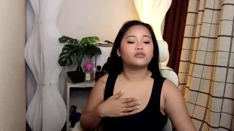 Jade online show from May 13, 7:51 am