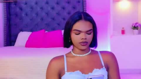 camiestrada online show from November 2, 12:54 am