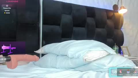Snapshot of camila__gomez_ chatting on October 8, 3:18 pm camila__gomez_ online show from October 8, 3:18 pm