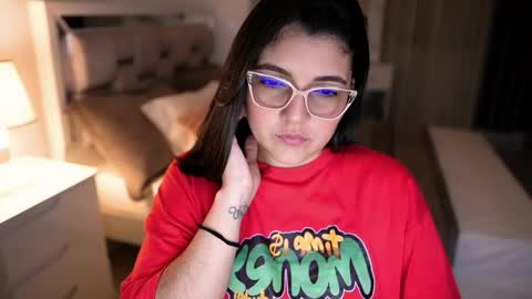 Snapshot of camila_buitrago chatting on October 8, 3:45 am Camila buitrago online show from October 8, 3:45 am