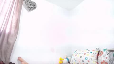 Camila online show from November 7, 5:26 pm