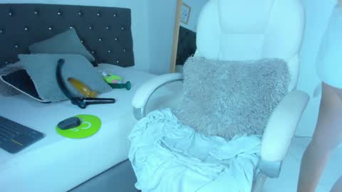 Snapshot of camila_nolimit chatting on December 29, 7:00 pm Camila online show from December 29, 7:00 pm