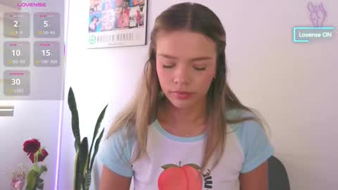 Camila Monroee  online show from November 7, 2:30 pm