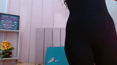 camilawilliams707rs online show from March 25, 2:51 am