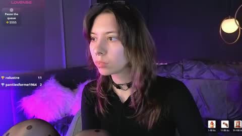 Camilla online show from May 10, 1:50 pm