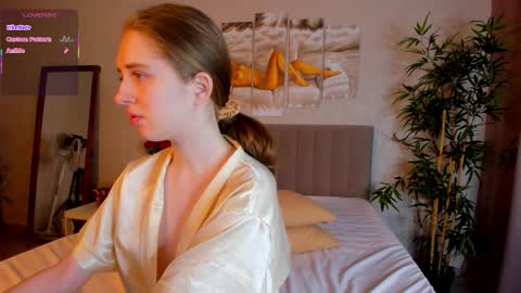 Camilla online show from February 28, 1:42 am