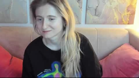 camilladreamer online show from March 26, 10:37 pm