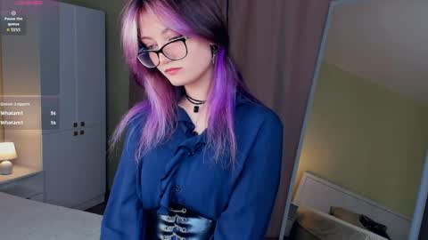 Emily online show from April 6, 2:40 pm