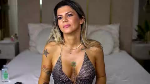 Snapshot of camillastarr chatting on October 11, 10:02 pm Camy online show from October 11, 10:02 pm