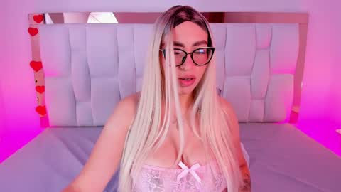 Camille online show from April 16, 12:05 pm