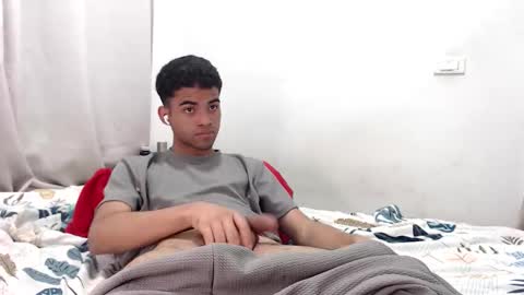 camillo_beischel_ online show from January 11, 7:42 pm