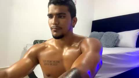 camilo_contre21 online show from January 9, 11:21 pm