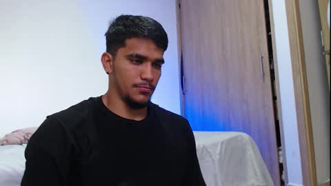 camilo_contre21 online show from November 11, 8:22 pm