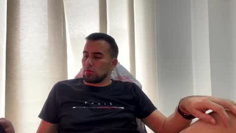 camilor_30 online show from May 11, 4:59 pm
