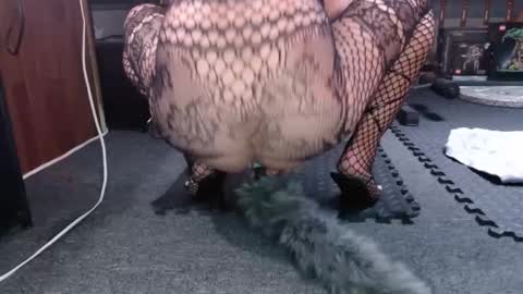 camotegrueso13 online show from September 23, 3:17 pm