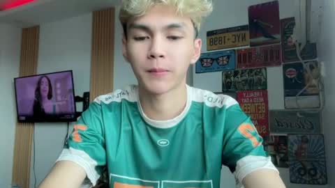 Ethan online show from March 7, 5:18 am