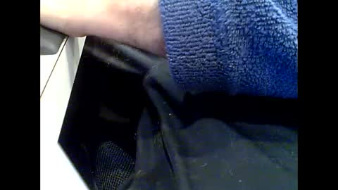Snapshot of can1cum4u chatting on January 9, 3:01 pm can1cum4u online show from January 9, 3:01 pm