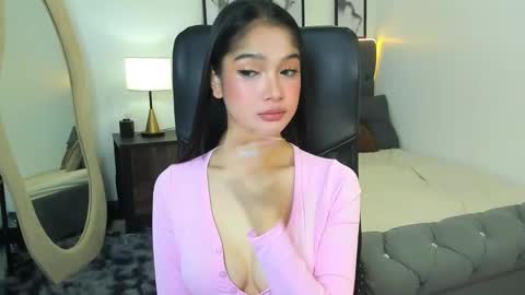 Snapshot of candiceferragamo chatting on September 11, 12:28 pm candiceferragamo online show from September 11, 12:28 pm