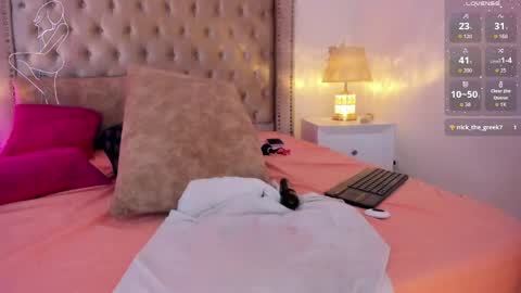 Candie  online show from May 15, 4:25 pm