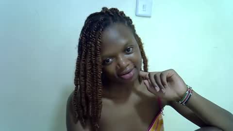 candiemaya online show from April 17, 7:33 am